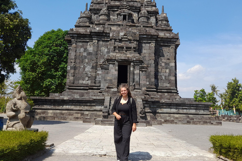 Prambanan, il tempio nascosto e la rappresentazione del balletto Ramayana
