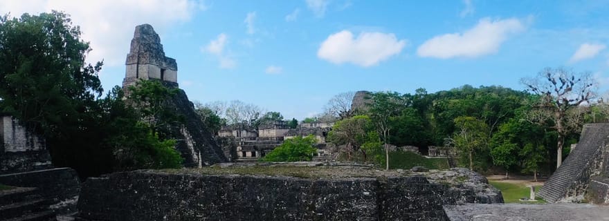Excursion à Tikal : de l'aéroport Mundo Maya à Flores