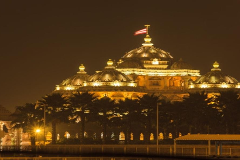 Delhi: Evening at Akshardham With Light Show &amp; Local DinnerAkshardham Water &amp; Light Show With Car + Guide