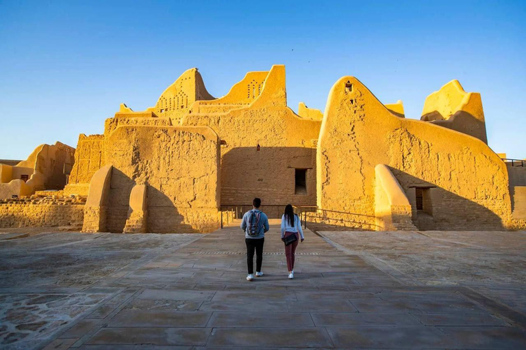 Riyadh: Tour of Turaif & Al-Bujairi with admission tickets for a group