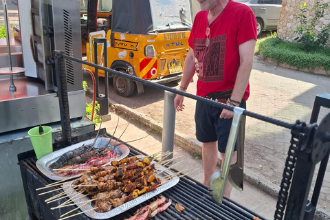 Mombasa: Mkupe Creek Sunset Boat Tour with Fishing