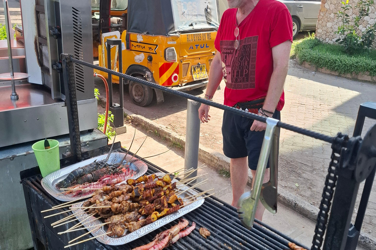 Mombasa: Mkupe Creek Sunset Boat Tour with Fishing