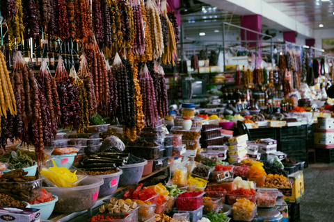 Tbilisi alternativa: arte de rua, bazar Dezerter e degustaçõesTour particular