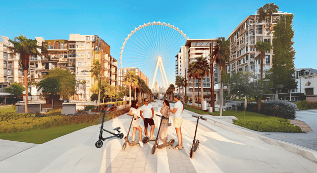 Dubaï : Marina, JBR, Bluewaters, &amp; Highlights E-Scooter Tour