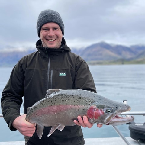 Queenstown: Private Fishing Charter Lake Wakatipu