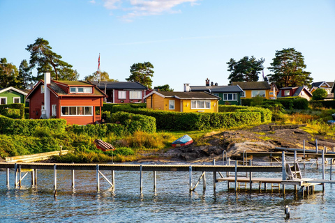 Oslo Island Hopping Guided Tour with Public Ferry & Transfer