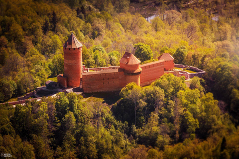 Entdecke das Baltikum: Riga - Tallinn / Tallinn - Riga Tagesausflug