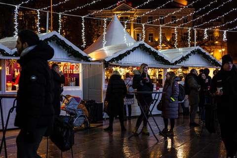 Vilnius: Christmas Lights & Stories walking tour