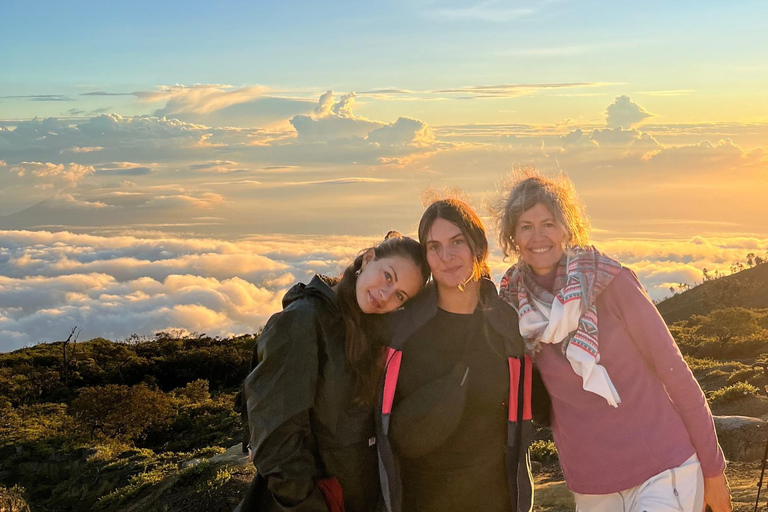 Banyuwangi: Ijen Volcano Trek & Coffee Plantation Tour