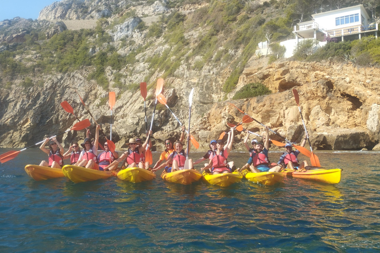 Dénia: Excursión en kayak por la Cova Tallada