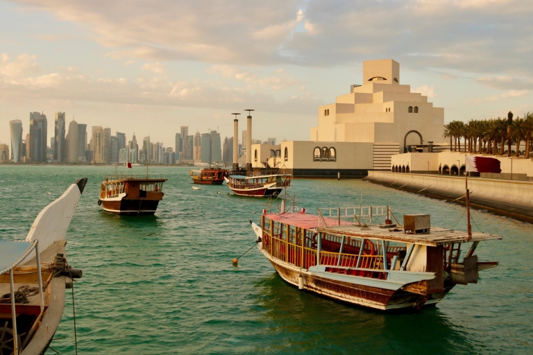 Doha, Qatar: stadstour door Doha met privétour met Dhow-boottochtDoha-Qatar: hoogtepunten van de stad met privétour met Dhow-boottocht