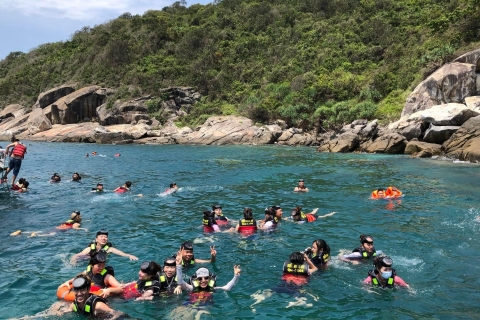 Hoi An/Da Nang : Excursión diaria en grupo a las Islas Cham para hacer snorkelExcursión diaria en grupo a las Islas Cham para hacer snorkel desde Da Nang