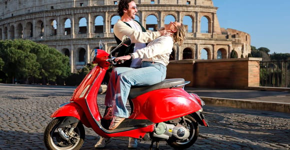 Rome: Vespa Ride in the Streets with Photography