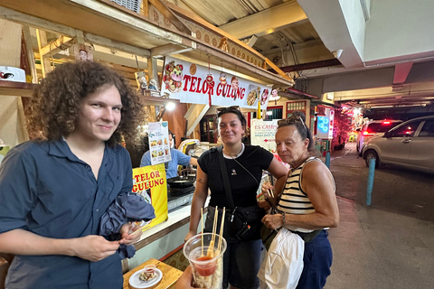 Jakarta: Vegetarian Food Tour with Old Town Square Visit