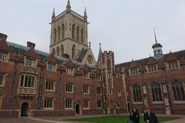 Cambridge University Guided Walking TourPRIVATE TOURS