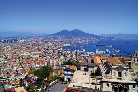 Naples: walk through the city's alleys with local guide Naples: walk through the alleys of the city with local guide