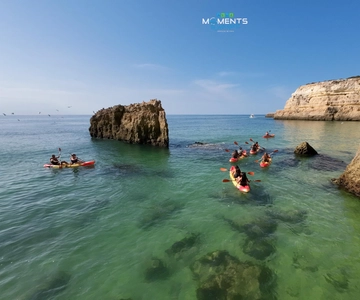 Armação de Pêra: 2-Hour Wild Beaches and Caves Kayak Tour