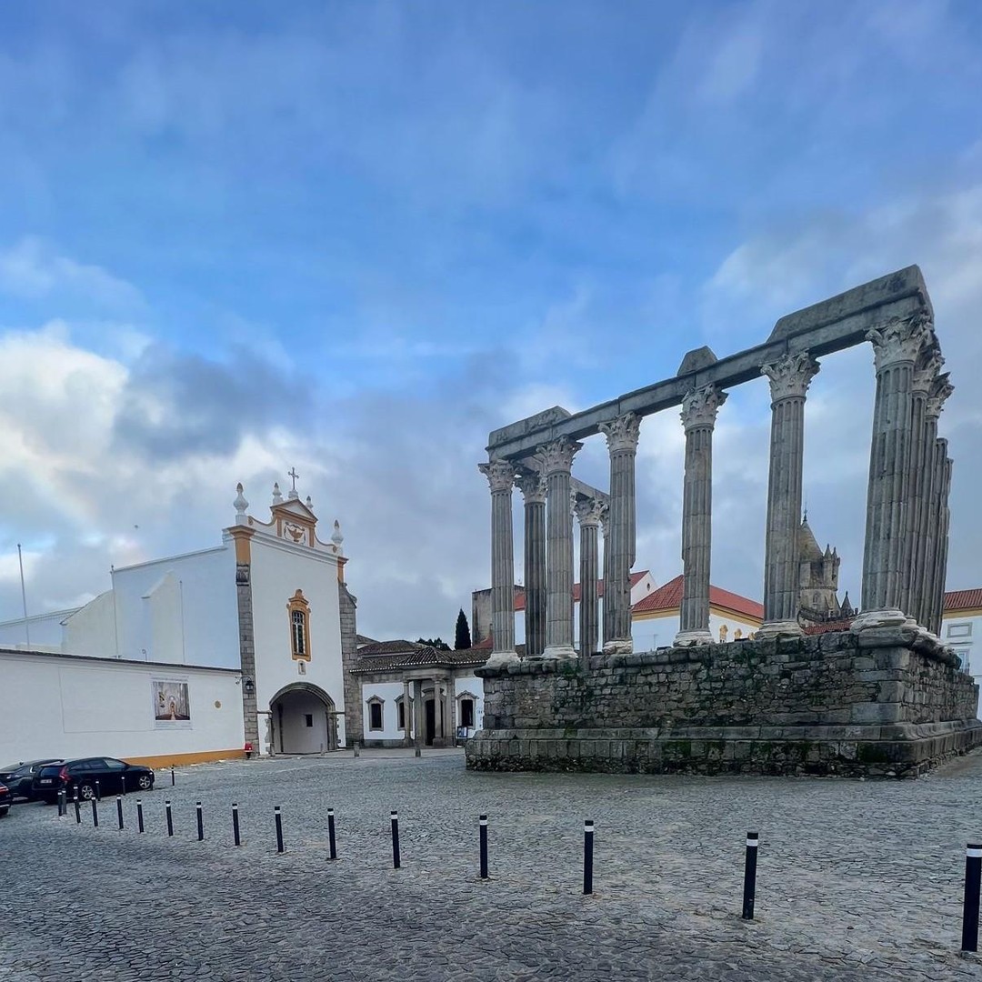 Colagem de mídia
