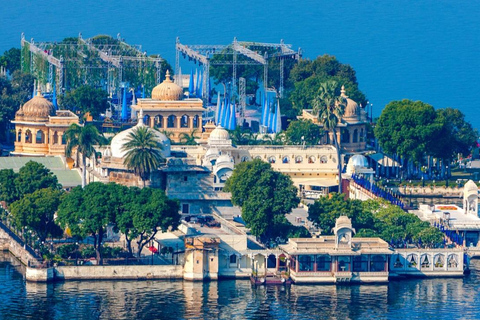 Udaipur: Tour privado de la ciudad de día completo con paseo en barco opcional