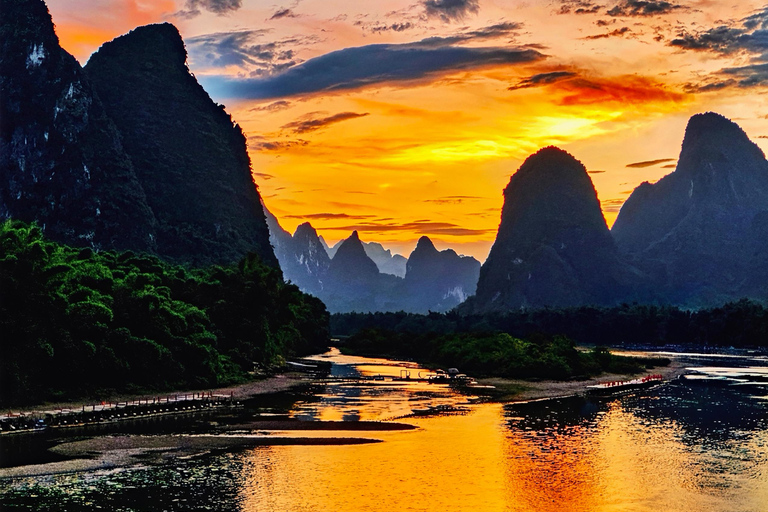 Yangshuo: Private Day Tour Through Ink Painting from Guilin