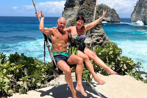 From Lembongan: Private Highlights East and West Nusa Penida Hotel Transfer from Lembongan Area