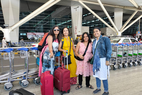 德里：女性导游陪同的旧德里豪华之旅与嘟嘟车体验德里：老德里奢华之旅（女导游陪同，嘟嘟车接送）