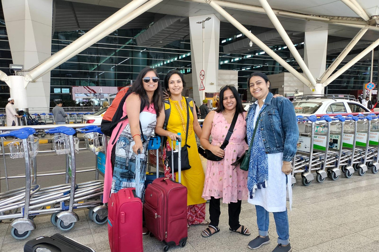 德里：女性导游陪同的旧德里豪华之旅与嘟嘟车体验德里：老德里奢华之旅（女导游陪同，嘟嘟车接送）