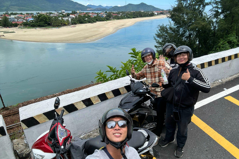 Excursão turística de meio dia à cidade de Da Nang em motaPasseio de mota