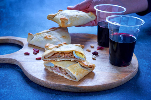 3hr Food Crawl in Valparaíso Markets Hills & Coastal Flavors