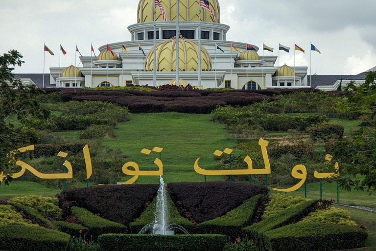 Kuala Lumpur: City and Countryside Tour with Batu Caves