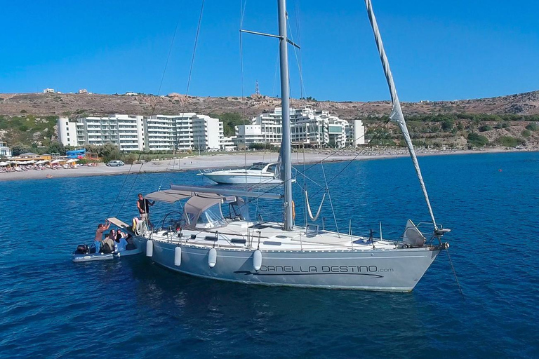 Lindos-Rhodes: Sailing Trip with Lunch and Drinks