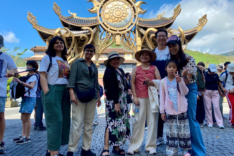 Bà Nà Hills: Highlights Tour with Guide and Cable Car Ride Group Tour to Bana hills with good English speaking guide