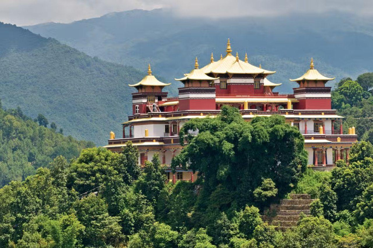 Kathmandu: 4-Day Guided Tour with Hotel and Meals