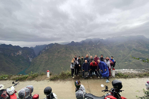 3-Day Deluxe Ha Giang Loop to All Highlights, Stay Resort 4* Tour with 2-way Limousine Tickets included