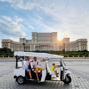 Bucharest: Best of Bucharest Private Tuk-Tuk Tour