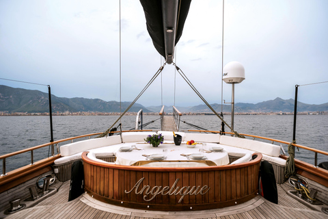 Athene: Agistri en Aegina Yacht Tour met Lunch & Zwemmen