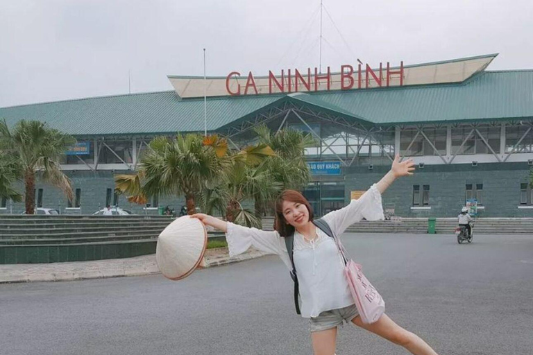 Hanoi to Ninh Binh: Scenic Train Journey Hanoi to Ninh Binh: Scenic Train Journey