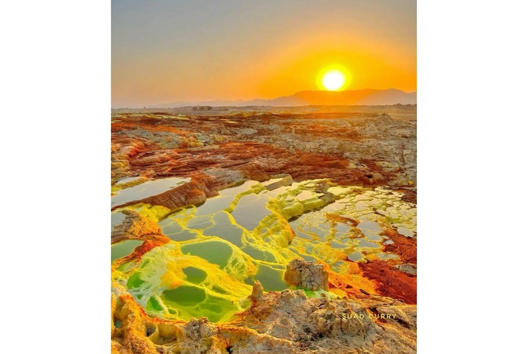 Extreme Danakil: Lavaseen und Säurequellen