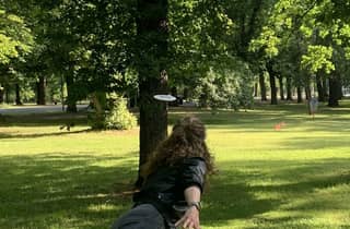 Frisbeegolf / Discgolf: Spielspaß in einem wunderschönen Park in Leipzig