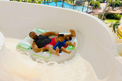 Oahu: Wet &#039;n&#039; Wild Waterpark biljett med Waikiki Transfer