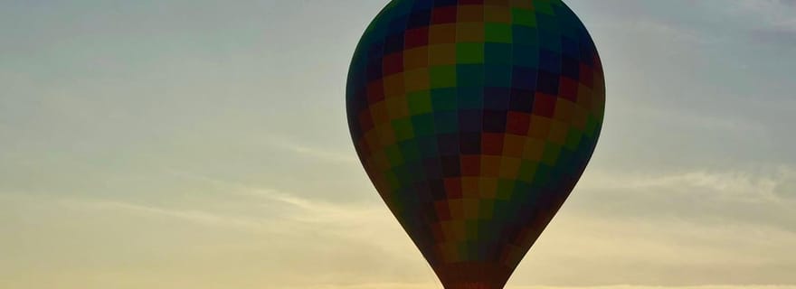 Zone d'escalade et de vol en montgolfière de Vang Vieng