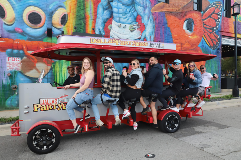 La fête du vélo à Dallas dans le quartier de Deep Ellum