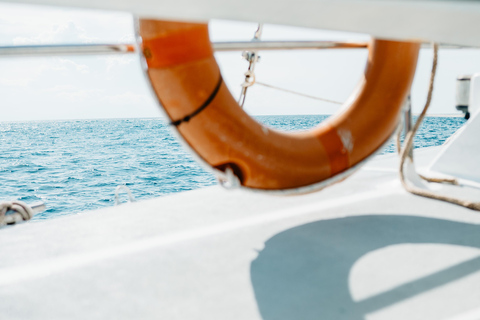 Gili Sailing Experience: Half-Day Sail & Sunset Cruise Gili Sailing Escapade