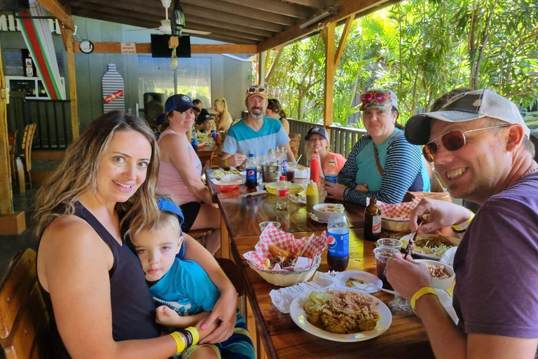 Ocho Rios: Blue Hole und White River Tubing Abenteuer