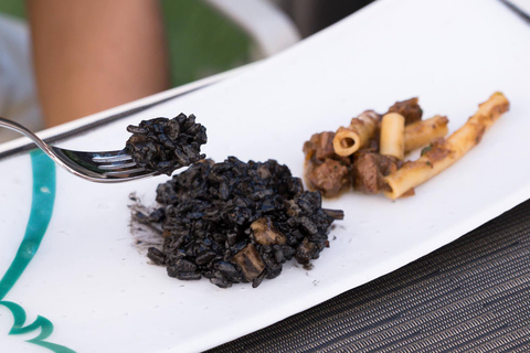 Dubrovnik Food Tour: Local Dishes & City Stories Tour in Spanish