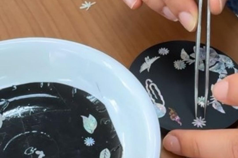 Busan: Mother-of-Pearl Craft Class with Games