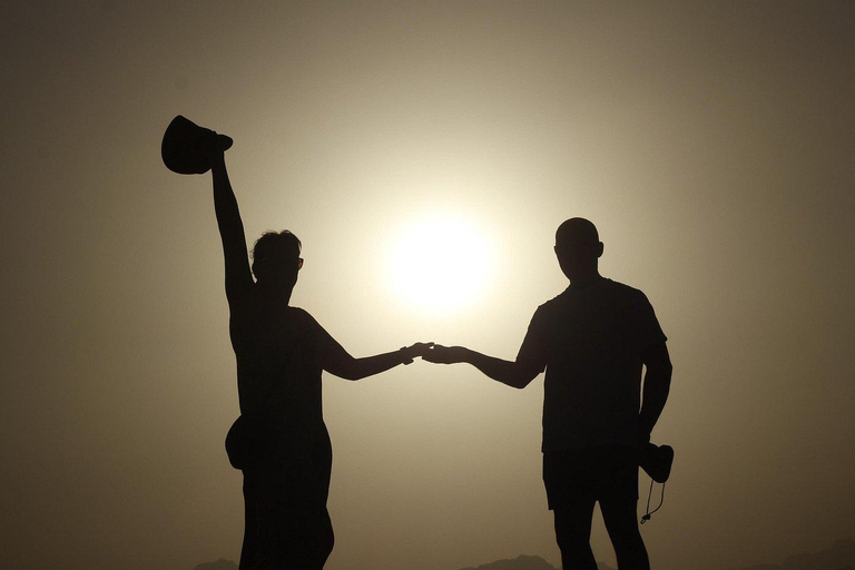 Hurghada: Star Watching Desert Adventure by Jeep with Dinner