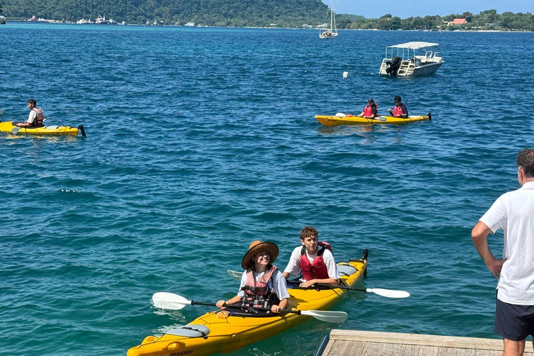 Port Vila: Harbour Kayak Tour with Guide