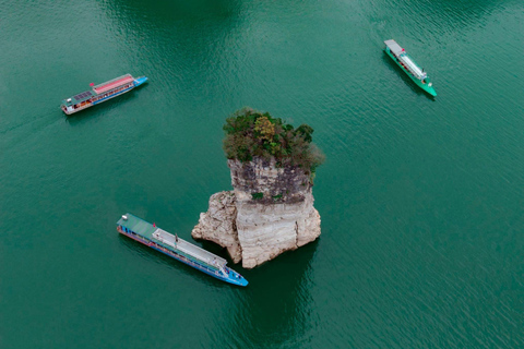 Ha Giang Loop - Na Hang Lake Boat trip 4 Days Motorbike tour Easy Rider