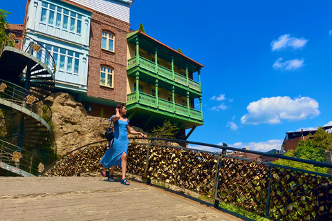 Tbilisi: Visita guiada na cidade velha e nova com 15 provas e vinho